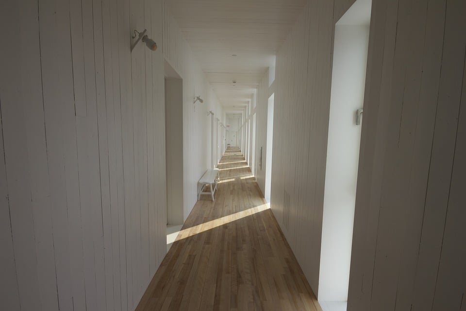 Al momento stai visualizzando Parquet: vantaggi e svantaggi di un pavimento in legno