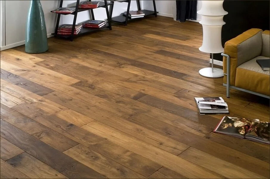 Scopri di più sull'articolo Parquet massello: pregi dei pavimenti in legno massello